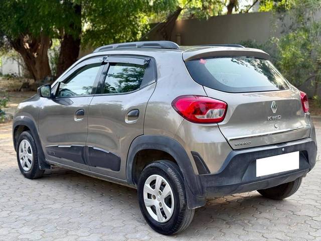 https://images10.gaadi.com/usedcar_image/4518148/original/processed_a865a406dbbde9eb4774eb0f68f3bb25.jpg?imwidth=6402