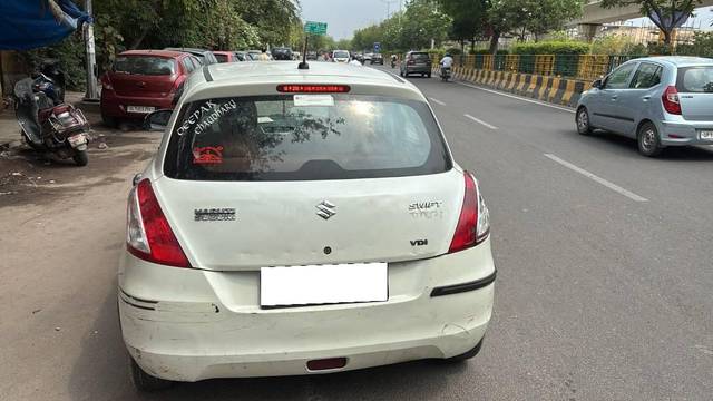 https://images10.gaadi.com/usedcar_image/4518149/original/processed_d0461f74-a484-4791-a78f-28343bd21862.jpg?imwidth=6401