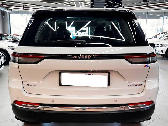 https://images10.gaadi.com/usedcar_image/4518150/original/processed_36c212148e52702f9574a37ef948f7cd.JPG?imwidth=6402