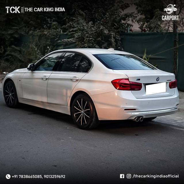 https://images10.gaadi.com/usedcar_image/4518151/original/processed_5cc6f35b6cf1e2166104053cbc94a809.jpg?imwidth=6402