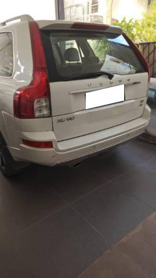 https://images10.gaadi.com/usedcar_image/4518154/original/processed_6fdc6496-6dc5-43ab-9657-77d228e4d33b.jpeg?imwidth=6401