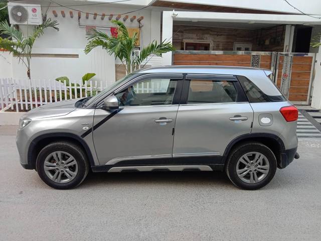 https://images10.gaadi.com/usedcar_image/4518166/original/processed_157436ddfd0f22497e43a2262185754b.jpg?imwidth=6402