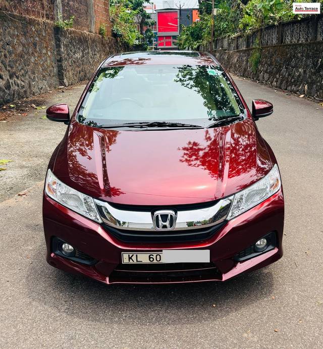 https://images10.gaadi.com/usedcar_image/4518168/original/b91d0d5df909abede7a1855d71f626ec.jpg?imwidth=6400