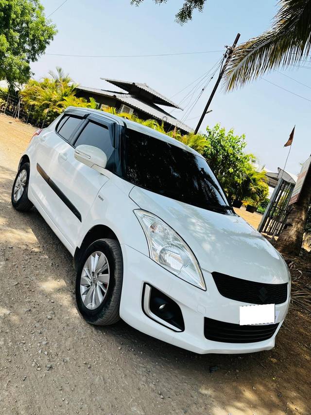 https://images10.gaadi.com/usedcar_image/4518169/original/processed_d05c6de8-9e20-489c-a0a5-0326dea32805.jpg?imwidth=6400