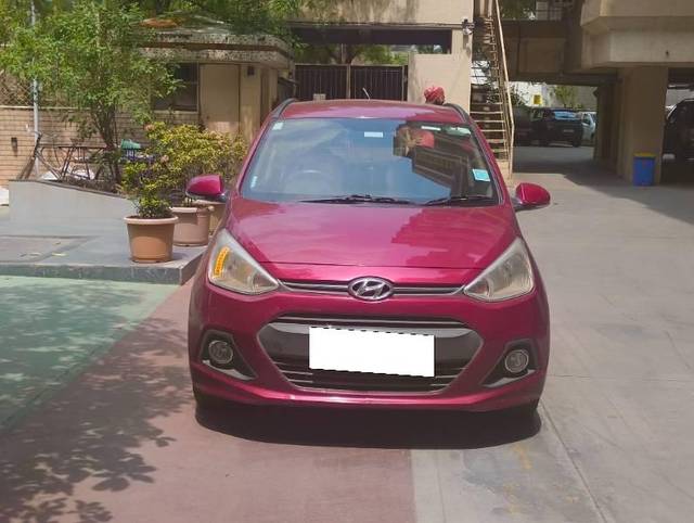 https://images10.gaadi.com/usedcar_image/4518178/original/processed_17b3f09d-f84a-41ae-94c9-1f7f440e6b13.jpg?imwidth=6400