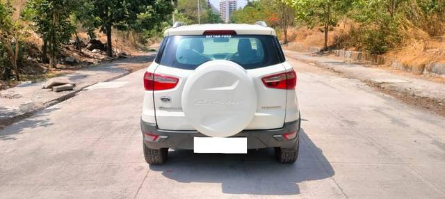 https://images10.gaadi.com/usedcar_image/4518183/original/processed_a0f1e30f-cc6f-4152-864b-1d1d444655e2.jpg?imwidth=6402