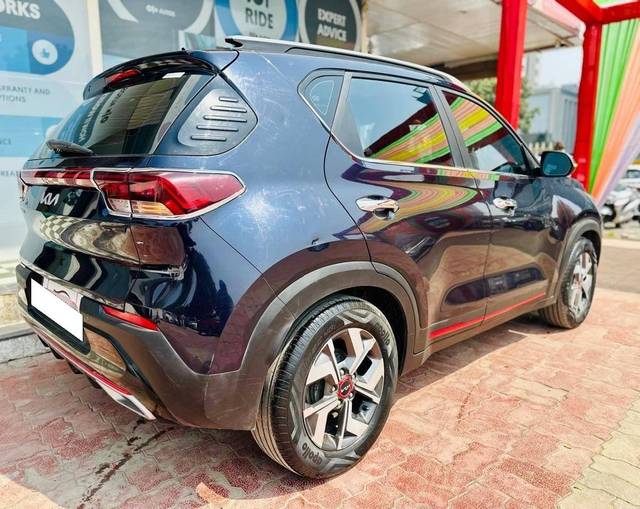 https://images10.gaadi.com/usedcar_image/4518188/original/processed_34352b36f8a7f8238d178ea20f626bdc.jpg?imwidth=6401
