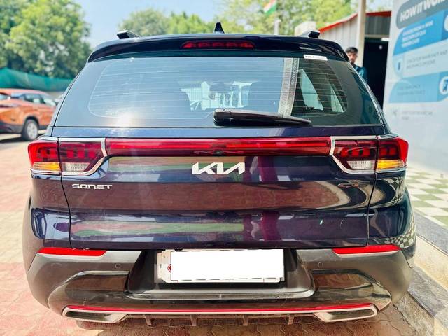 https://images10.gaadi.com/usedcar_image/4518188/original/processed_3e946182be4b677652a7266bf20409de.jpg?imwidth=6402