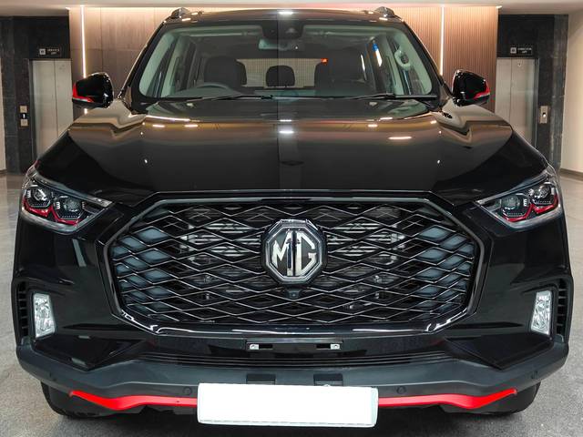 https://images10.gaadi.com/usedcar_image/4518191/original/processed_df1902ba753e2165ffa08400d005e4f3.jpg?imwidth=6402