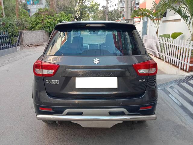 https://images10.gaadi.com/usedcar_image/4518198/original/processed_194ed0fdf059538dda2598f7a344a636.jpg?imwidth=6401