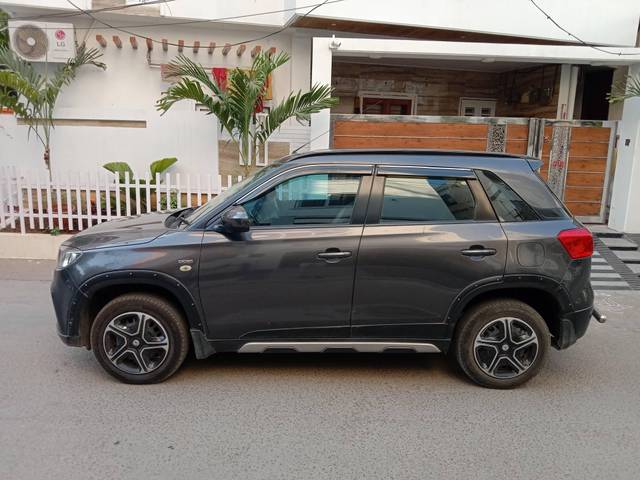 https://images10.gaadi.com/usedcar_image/4518198/original/processed_72702245cea9ecd450239e227a2b5a3a.jpg?imwidth=6402