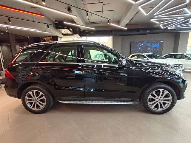 https://images10.gaadi.com/usedcar_image/4518247/original/8e8b77efb96c62c24659d4286f470e33.jpg?imwidth=6401