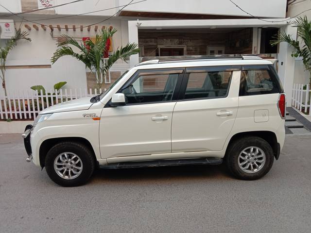 https://images10.gaadi.com/usedcar_image/4518248/original/a75b9bb80a9bcd59f06b1904325e005d.jpg?imwidth=6402