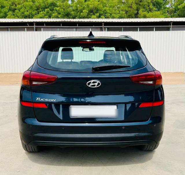 https://images10.gaadi.com/usedcar_image/4518257/original/processed_e254406f7474689dcdbc0a50f475c35b.jpg?imwidth=6401