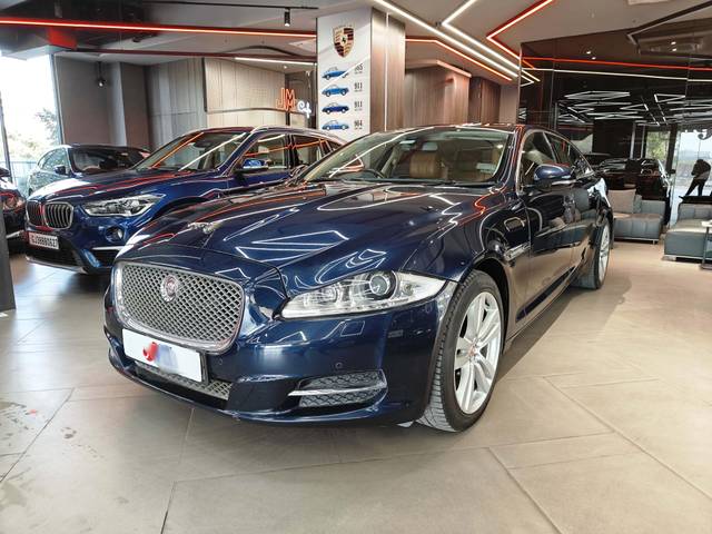 https://images10.gaadi.com/usedcar_image/4518265/original/processed_83fce462f4e47d5f014f261c630fa884.jpeg?imwidth=6400