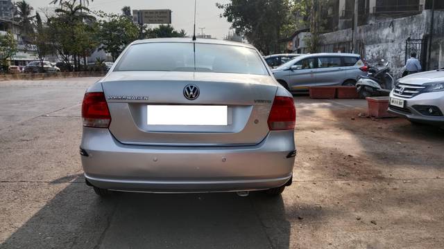 https://images10.gaadi.com/usedcar_image/4518272/original/processed_e3bf7d781cd95c6795d6ed5da88d9163.jpg?imwidth=6401