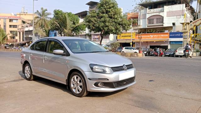 https://images10.gaadi.com/usedcar_image/4518272/original/processed_e3f4524901a337d1a2c1570bc2feaaa7.jpg?imwidth=6400