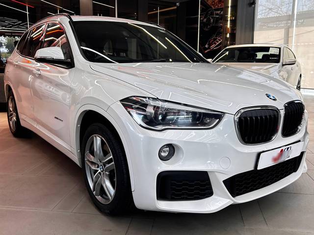 https://images10.gaadi.com/usedcar_image/4518276/original/processed_f74121a1ce2fe4619b8c02e8fdb6d98c.JPG?imwidth=6400