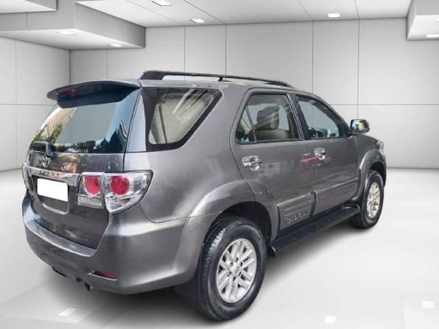 https://images10.gaadi.com/usedcar_image/4518284/original/processed_94f3a7bf2ac01964594152324bfa6751.jpeg?imwidth=6402