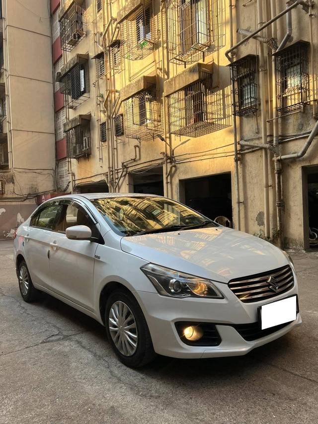 https://images10.gaadi.com/usedcar_image/4518287/original/processed_a693ccfbd29d5cabb86e2fd4ed278c71.jpg?imwidth=6400