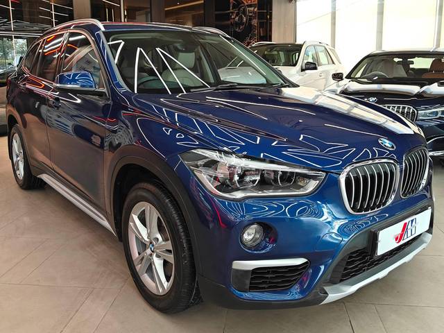 https://images10.gaadi.com/usedcar_image/4518289/original/processed_4d58e7cbcec5451c0aedf167a0e9e898.jpg?imwidth=6400