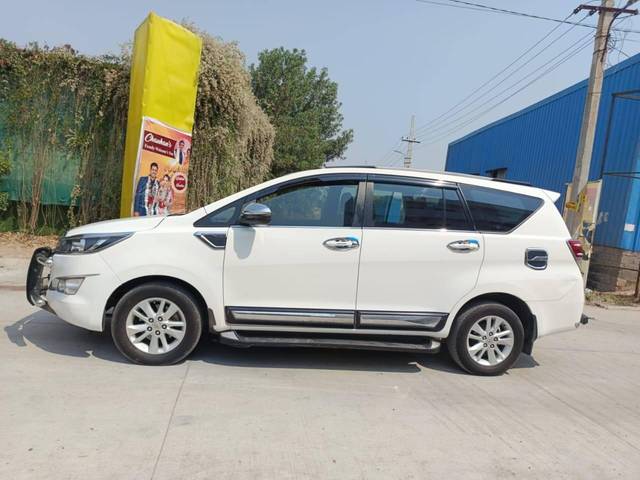 https://images10.gaadi.com/usedcar_image/4518290/original/processed_168a79a38e400da153d2b7b25b969826.jpg?imwidth=6400