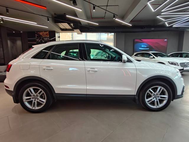 https://images10.gaadi.com/usedcar_image/4518296/original/3705ff6b65b33780955df2f5a2f6bc4e.jpg?imwidth=6401