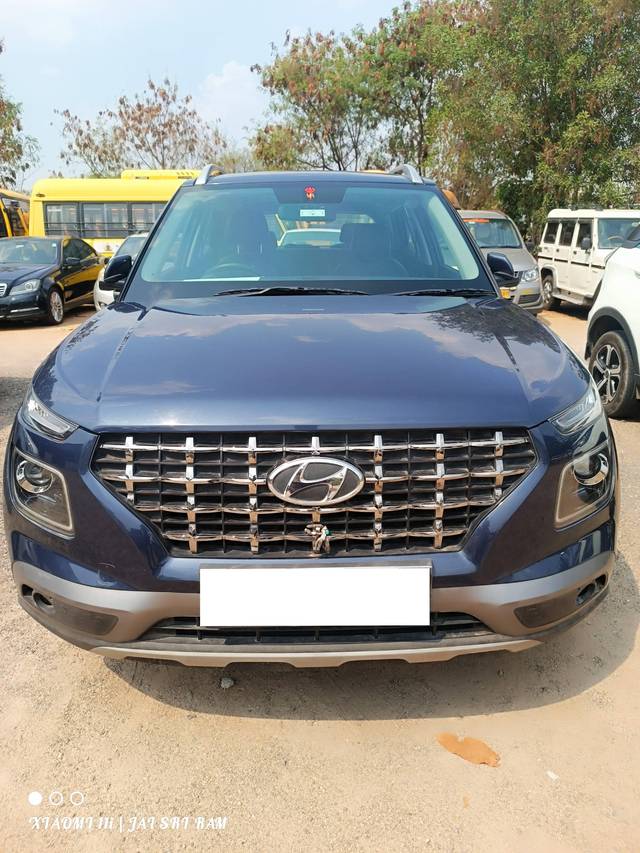 https://images10.gaadi.com/usedcar_image/4518301/original/processed_14f89c5b5411e4d62b087ec3799cafd9.jpg?imwidth=6400