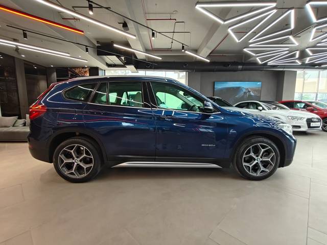 https://images10.gaadi.com/usedcar_image/4518308/original/74d902551f7955b2b4e0740a271d92e2.jpeg?imwidth=6401