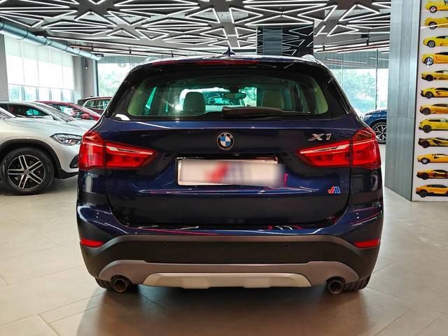 https://images10.gaadi.com/usedcar_image/4518308/original/processed_3c9b8db619a646dff2e59c029401a483.jpeg?imwidth=6402