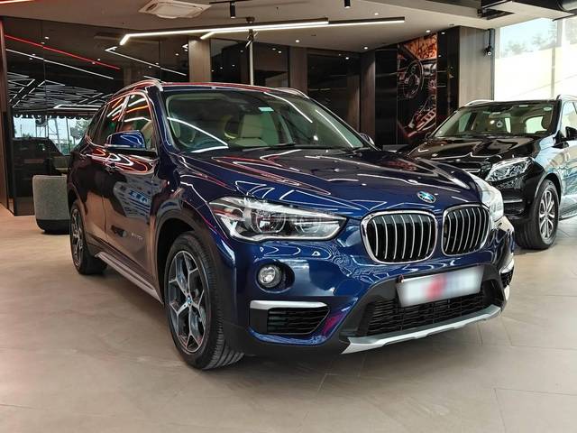 https://images10.gaadi.com/usedcar_image/4518308/original/processed_d44309ac1ef6fffdd0944de51c48f541.jpeg?imwidth=6400