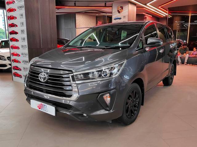 https://images10.gaadi.com/usedcar_image/4518312/original/processed_d12e77a26fbccc76e73bd607b8b37cc4.jpg?imwidth=6402