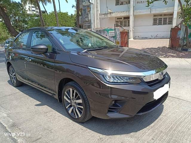 https://images10.gaadi.com/usedcar_image/4518313/original/processed_35012f3de77d6c0cc2ebb2ca813b707e.jpeg?imwidth=6400