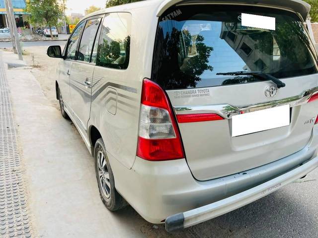 https://images10.gaadi.com/usedcar_image/4518367/original/processed_610bae9c9bae367133365f68039264c5.jpg?imwidth=6402