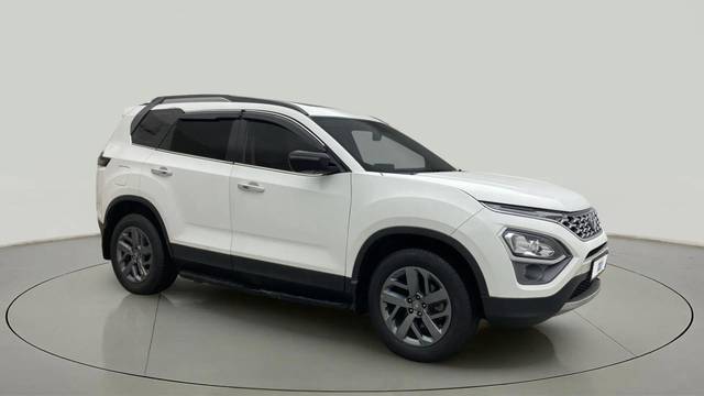 https://images10.gaadi.com/usedcar_image/4518389/original/3870ccdccd2903aae5bb31eacd9a09a2.jpg?imwidth=6400