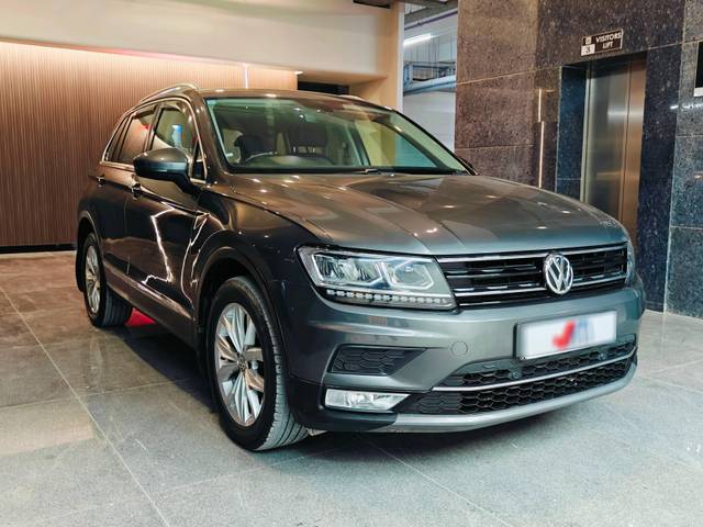 https://images10.gaadi.com/usedcar_image/4518404/original/processed_423cbb6abfe7ae22d1d69d19b46df82b.jpg?imwidth=6400