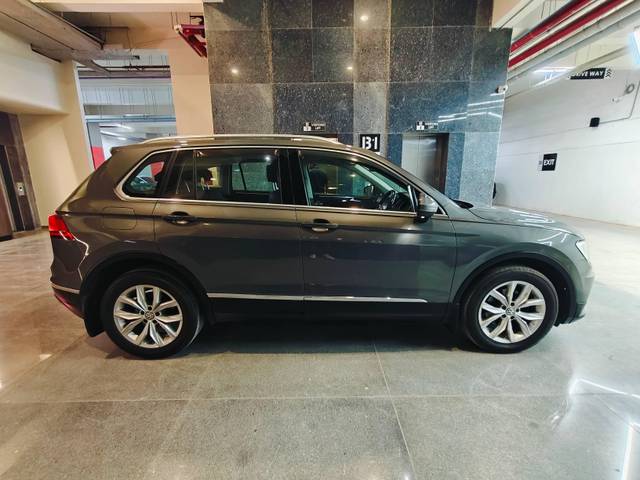 https://images10.gaadi.com/usedcar_image/4518404/original/processed_8e463bfa64a497b10ee89213c0dc2b3d.jpg?imwidth=6401