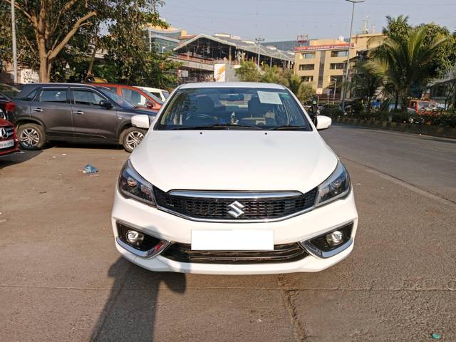 https://images10.gaadi.com/usedcar_image/4518405/original/processed_fa25cfdfbe84b6a7ac7cb97afa782b97.jpg?imwidth=6402