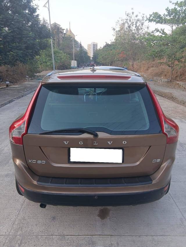 https://images10.gaadi.com/usedcar_image/4518436/original/processed_59a22d135c58ca4694506d48993256d8.jpg?imwidth=6401