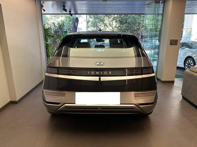 https://images10.gaadi.com/usedcar_image/4518445/original/processed_22c41e70f9d1f9dc211b8858863e99a0.jpeg?imwidth=6401