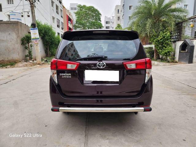 https://images10.gaadi.com/usedcar_image/4518449/original/processed_45dac006f64257dbecee9d3c76ca7a73.jpg?imwidth=6402