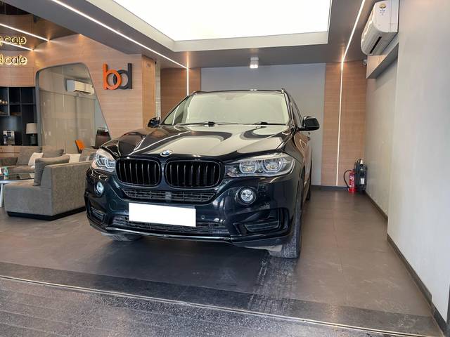 https://images10.gaadi.com/usedcar_image/4518504/original/processed_b51e11f3af04c64fef27601b63f05ed0.jpeg?imwidth=6402