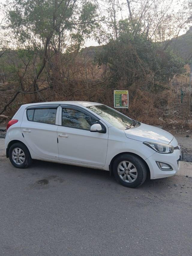 https://images10.gaadi.com/usedcar_image/4518507/original/processed_7e3a7070dd8d1b2d5fe5962490ac00a8.jpg?imwidth=6400