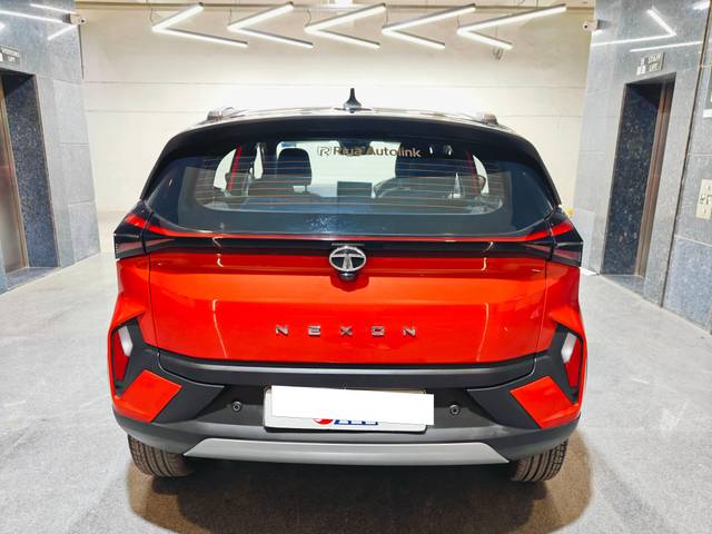 https://images10.gaadi.com/usedcar_image/4518508/original/processed_434ef5c2d372f4f71c4438128d3fe500.jpg?imwidth=6402