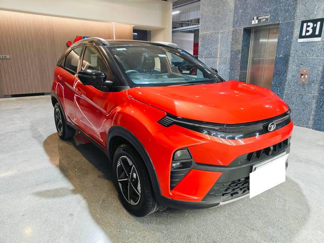 https://images10.gaadi.com/usedcar_image/4518508/original/processed_c81252d1120ac5eb45e25e3a5b6e51db.jpg?imwidth=6400
