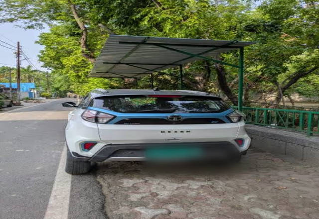 https://images10.gaadi.com/usedcar_image/4518512/original/9326585c-7bdd-495e-a6ba-bc62c1eb50c6.?imwidth=6401