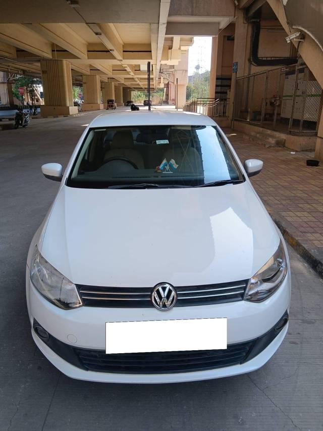 https://images10.gaadi.com/usedcar_image/4518513/original/processed_edc46add848f261b0149b3c760dd6461.jpg?imwidth=6402