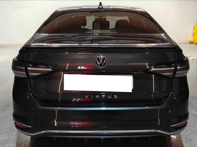 https://images10.gaadi.com/usedcar_image/4518518/original/processed_a1bdcac47009880597456e3161cea218.jpg?imwidth=6402