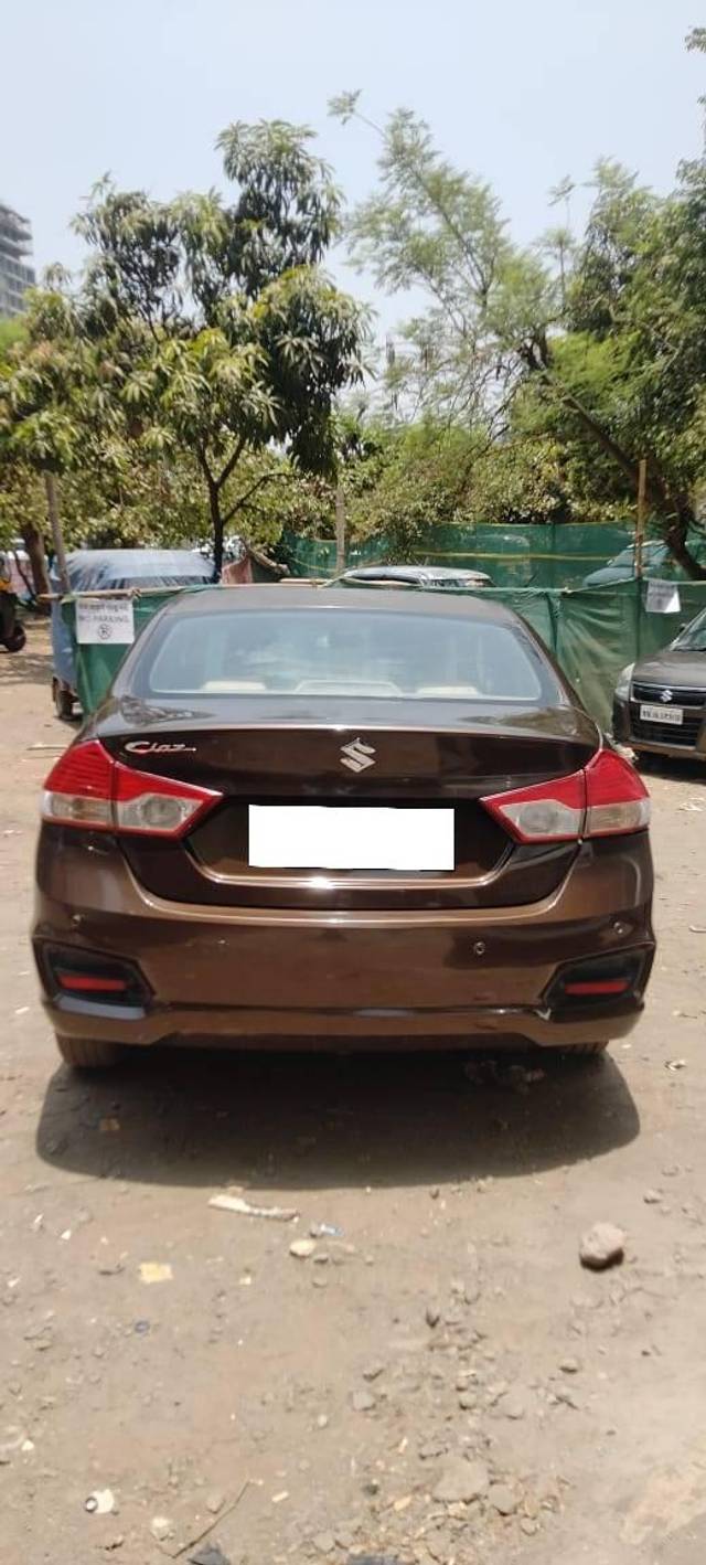 https://images10.gaadi.com/usedcar_image/4518524/original/processed_1bc7fd4813750e4c6f7ee3b7a9d45fb8.jpg?imwidth=6402