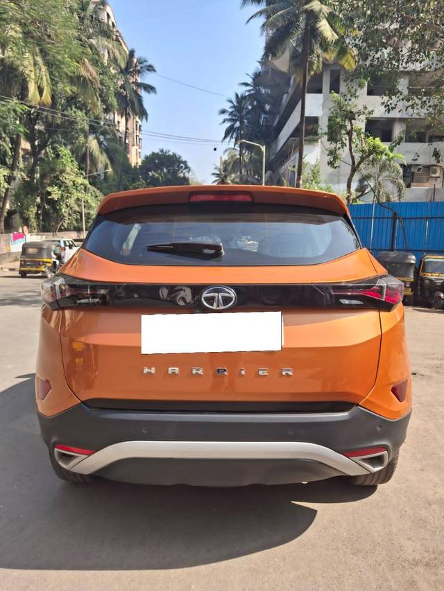 https://images10.gaadi.com/usedcar_image/4518533/original/processed_b0f1febac1fa97395153c3b7d58ee080.jpg?imwidth=6401